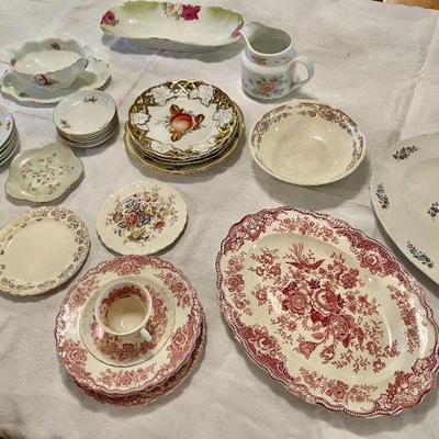 Lot 032-LR: Eclectic China Collection

