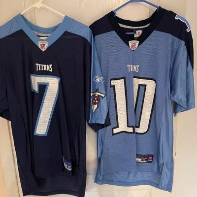 Lot 093-NM: â€œVintageâ€ Tennessee Titans Jerseys (Lot #1)

