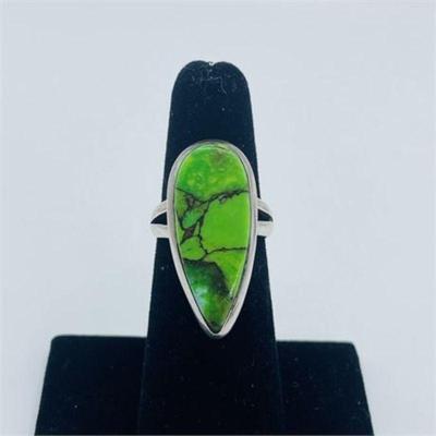 Lot 070
Vintage Green Turquoise Tear Drop Sterling Ring