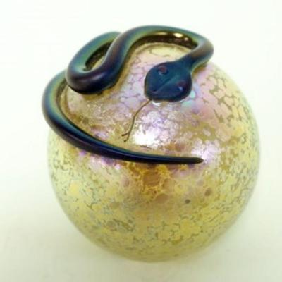 1084	ART GLASS IRIDISED PAPERWEIGHT W/APPLIED SNAKE, ARTIST SIGNED & NUMBERED, APPROXIMATELY 3 1/4 IN HIGH
