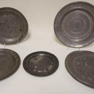 1131	LOT OF 5 ANTIQUE PEWTER PLATES, LARGEST IS APPROXIMATELY 13 IN
