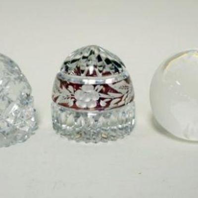 1072	LOT OF 5 CRYSTAL PAPERWEIGHTS, ONE SIGNED WATERFORD, ONE ETCHED OF THE EARTH, APPROXIMATELY 3 3/4 IN HIGH
