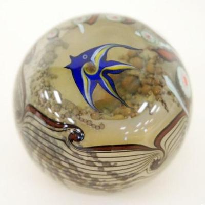 1077	ART GLASS PAPERWEIGHT GRANT RANDOLPH STUDIOS, APPROXIMATELY 3 IN HIGH
