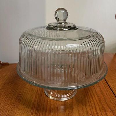 $35.00 Anchor Hocking 2 pc ribbed clear glass cake platw/dome