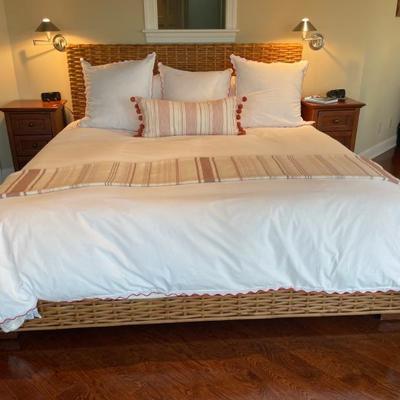 Make every day feel like a vacation day when you wake up in this King Banana Leaf Platform Bed. This bed has a casual, Caribbean style...