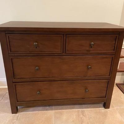 Pottery Barn Farmhouse 4 -Drawer Dresser (42" W x 19" D x 34" H) 