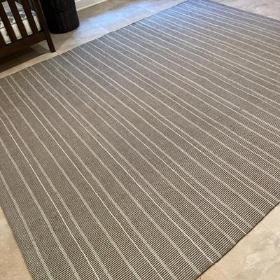 Bunny Williams for Dash & Albert Handwoven Pet/UV Rug. Timeless style and durable construction. (8x10) 