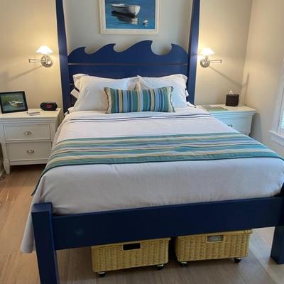This Maine Cottage High Tide Queen Bed introduces a bit of coastal whimsy with a wave headboard on a classic post bed. Delightful fish...
