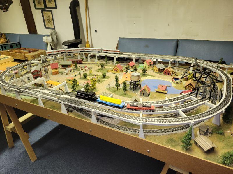 Pink Dog invites you to the spotless blueandwhite house in Waldwick