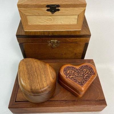 Beautiful Vintage Wood Boxes for Trinkets and More
