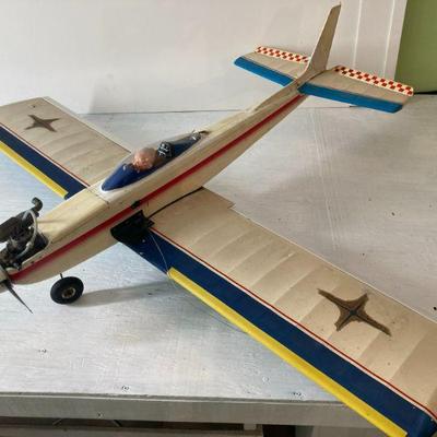 LIVE ONLY 4 61 Three Bridge Road Newfield, NJ 08344