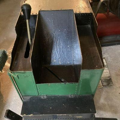 LIVE & ONLINE 12:00pm Start (LIVE AUCTIONEERS)...