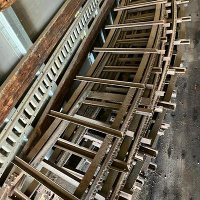 LIVE & ONLINE 12:00pm Start (LIVE AUCTIONEERS)...