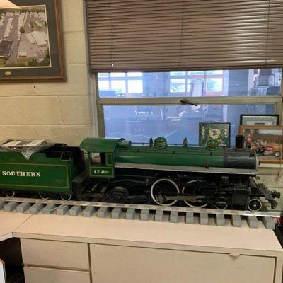 LIVE & ONLINE 12:00pm Start (LIVE AUCTIONEERS)...