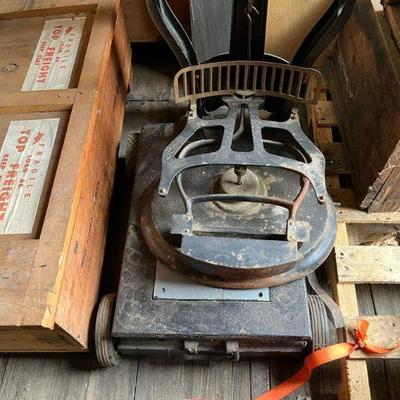 LIVE & ONLINE 12:00pm Start (LIVE AUCTIONEERS)...