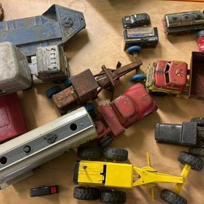 LIVE ONLY 4 61 Three Bridge Road Newfield, NJ 08344