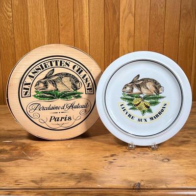 (6pc) LARGE ASSIETTES CHASSE  |
One box of Porcelaine d'Auteuil Paris, each containing six large "Assiettes Chasse"...