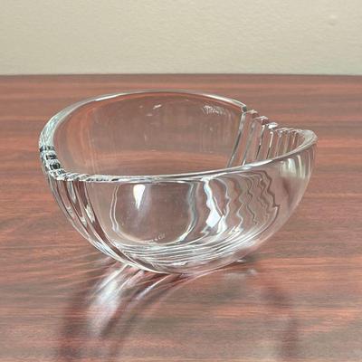 TIFFANY & CO BOWL  |  
Crystal glass nut dish / bowl, with etched marking on the bottom - dia. 6.25 in.