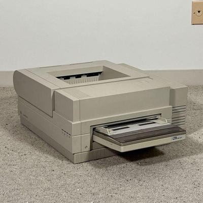 APPLE LASERWRITER II  |
Retro Apple printer - l. 28 x w. 19.5. x h. 9 in.