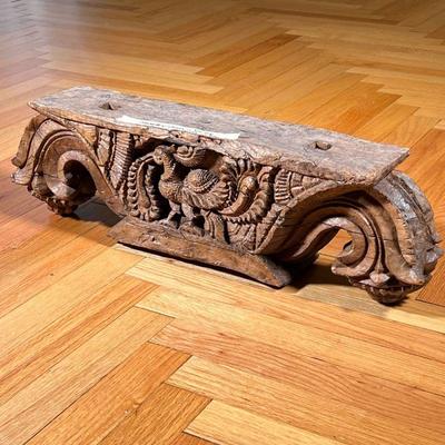 BAROQUE ARCHITECTURAL ELEMENT  |
Highly carved wood with birds and scrollwork - l. 24 x w. 4.5 x h. 6.5 in.