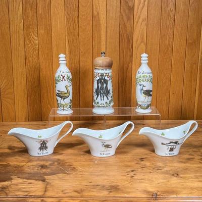 (6pc) D'AUTEUIL TABLE ITEMS  |
Including three open sauceboats (l. 8.5 in.), two olive oil bottles, and a pepper mill (h. 8.75 in.)