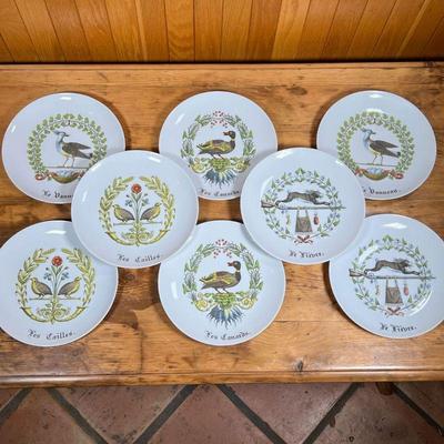 (8pc) PORCELAINE D'AUTEUIL PLATES  |
Rimless - dia. 9.5 in.