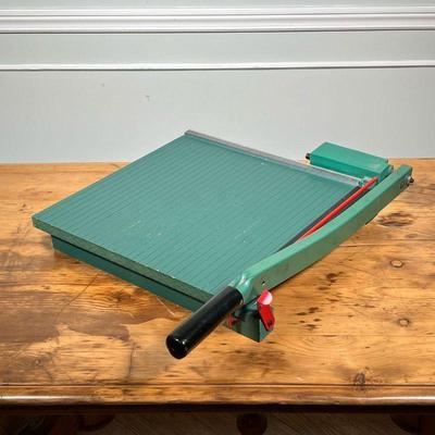 PAPER CUTTER  |
Martin Yale paper trimmer, labeled model 215 - 16 x 14 in. platform - overall l. 24 x w. 17 in. (including blade)
