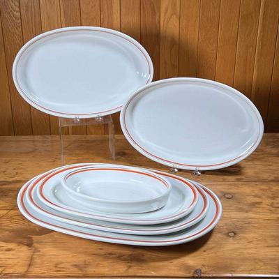 (6pc) D'AUTEUIL PLATTERS  |
French Porcelaine D'Auteuil Bistro Rust Orange serving dishes / bakeware, including three nesting...