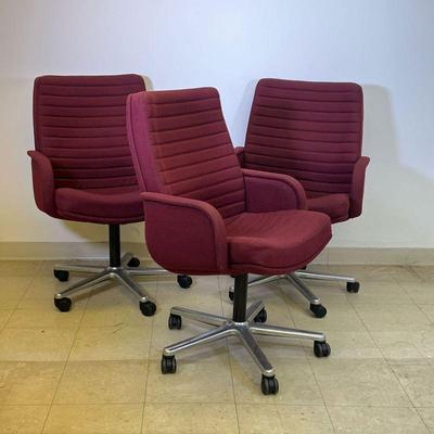 (3pc) VECTA CONTRACT EXECUTIVE CHAIRS  |
Burgundy wool upholstered meeting room / conference chairs, c. 1988 - l. 28 x w. 26 x h. 38 in.