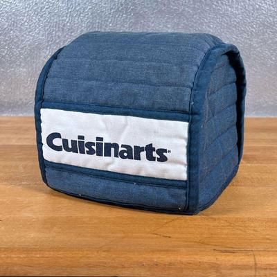 CUISINART BLADE HOLDER  |
With blades and a cloth safety cover - l. 7 x w. 6.5 x h. 6.5 in. (overall)