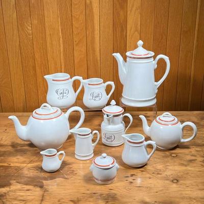(10pc) D'AUTEUIL COFFEE & TEA SERVICE  |
French Porcelaine D'Auteuil Bistrot Rust Orange tea / coffee set, including a...