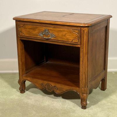 BAKER FURNITURE, SIDE TABLE  |
Or nightstand single drawer, over an open shelf, reeded sides, and scroll feet, shell carvings - l. 18 x...