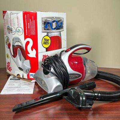 DIRT DEVIL VACUUM  |
Dirt Devil Classic handheld vacuum, with original box