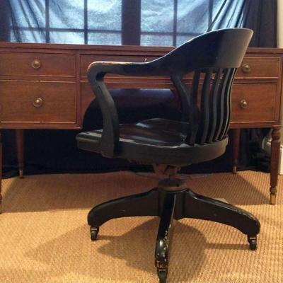 "Amazing Antiques in Woodside" Aiken, SC Starts Closing Thu 12/8 at 8pm. Pickup on Sat 12/10 10-1pm. Please click here to see...