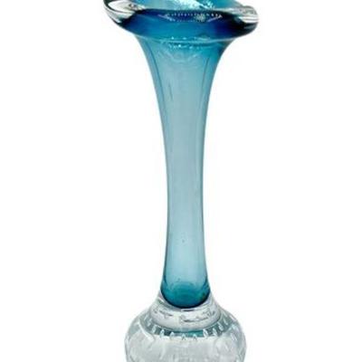 Lot 119
Vintage Aseda Scandinavian Art Glass Controlled Bubble Bud Vase