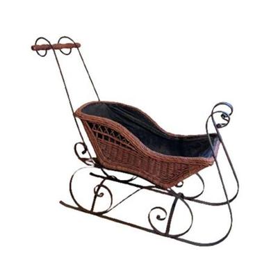 Lot 300
Antique Wicker Baby/Child Sled Carriage