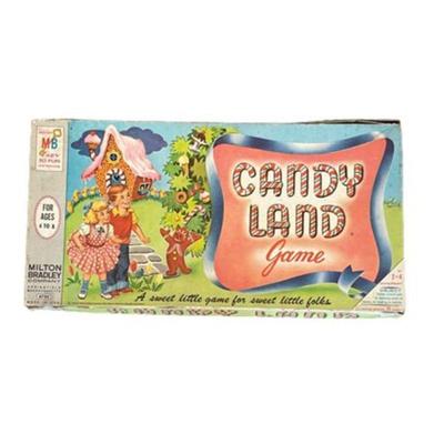 Lot 524
Vintage Boxed Game Lot