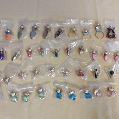 MMT180 Forty Various Angel Brooches /Pins New