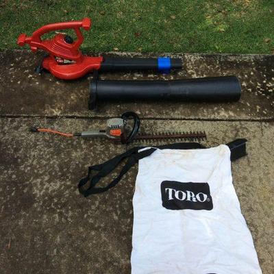 MMT165 Toro Lawn Blower/Vacuum & Black & Decker Hedge Trimmer