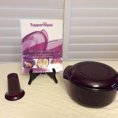 MMT031 Tupperware TupperWave Stack Cooker & Recipe Book