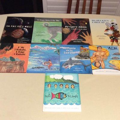 MMT127 Nine Hawaiian Childrenâ€™s Hardcover Books 