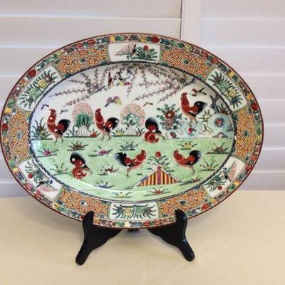 MMT187 Vintage Chinese Porcelain Serving Plate