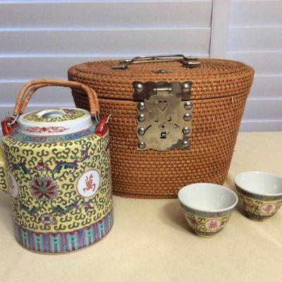 MMT007 Vintage Chinese Tea Set In Basket