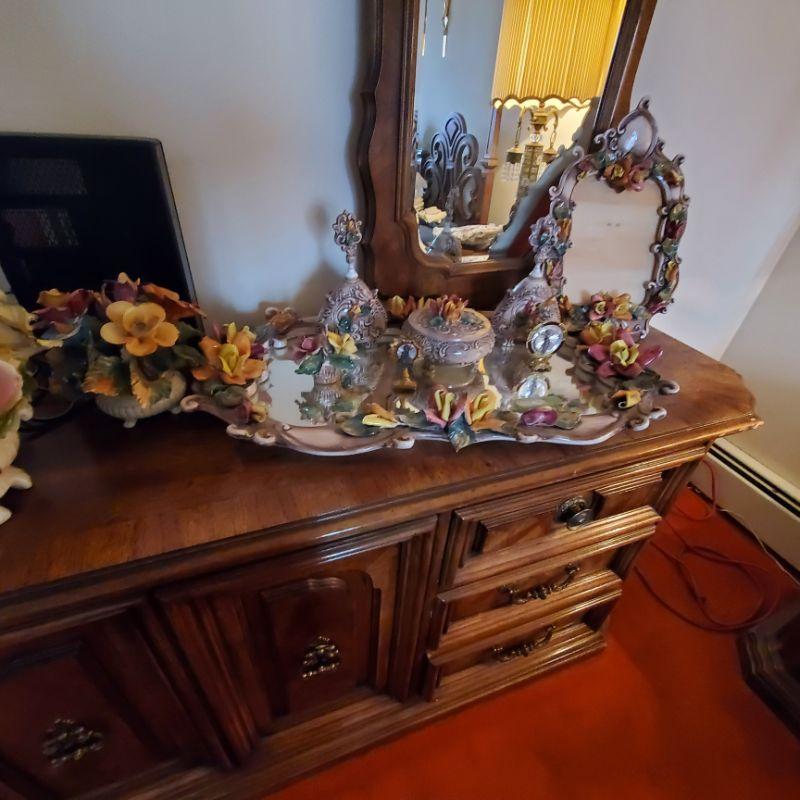 Pink Dog finds 50 year time capsule in Belleville