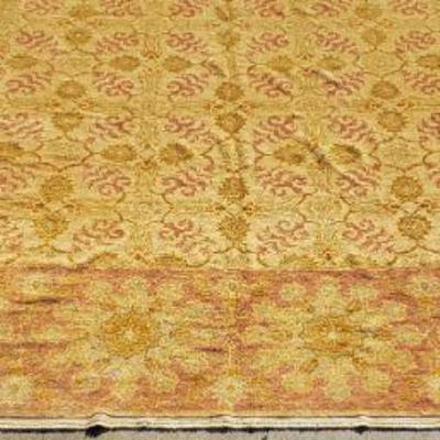 Middle Eastern, Persian & Oriental rugs. This rug measures 172