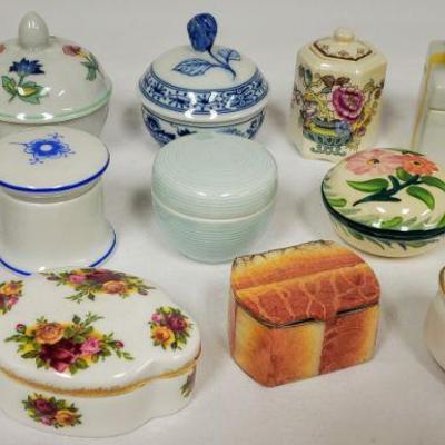 Limoges and other maker porcelain trinket boxes. 