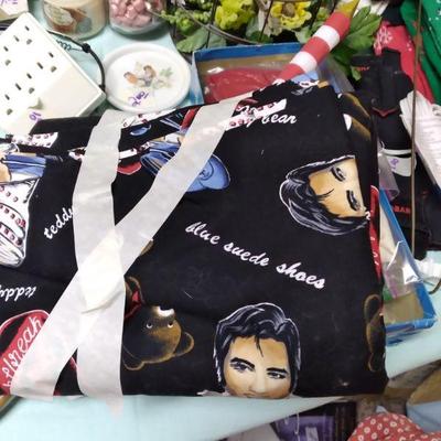 Material with Elvis. 