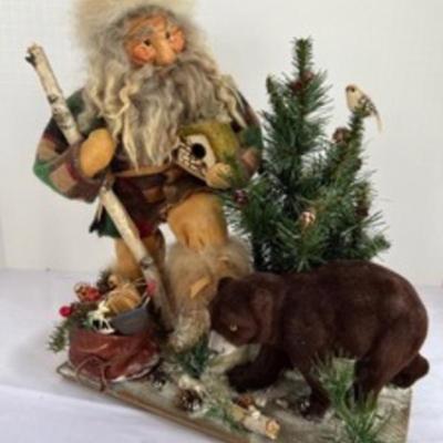 Klausmen Collection Edge-on-Wood Co.

Santa with gifts for bears, birds and more.

Measures 14