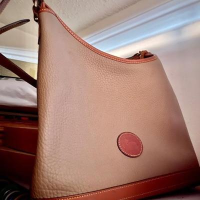 Dooney & Bourke leather purse