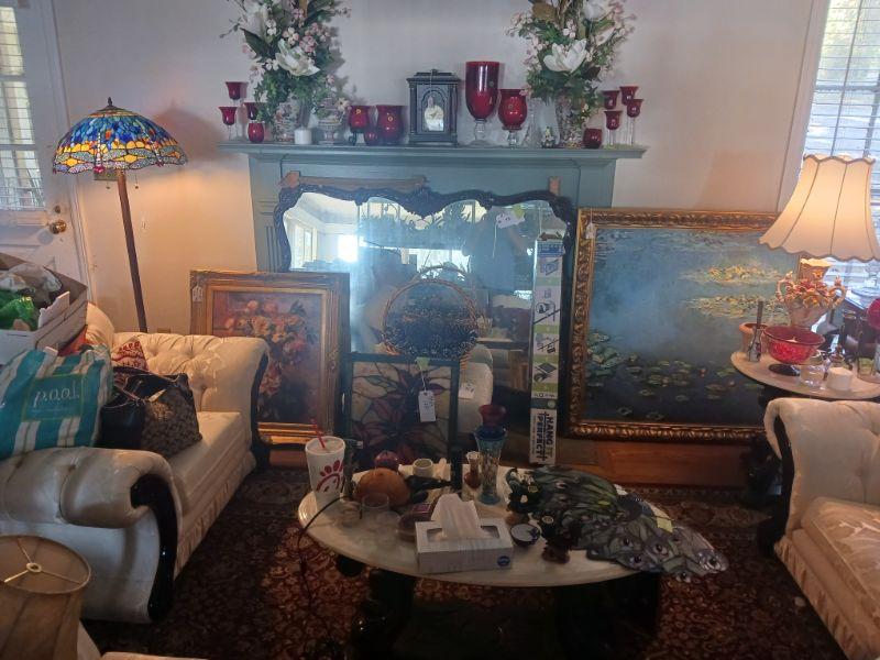 Finders Keepers estate sales at doctors Lake